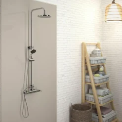 Columna De Ducha Mezcladora Theo Blanco Rociador 300 Mm Inox Y Flexo Pvc – 86450304 – Galindo – LuxCover