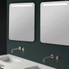 Espejo Con Luz Frontal Proyectada Con Una Franja En La Parte Superior Modelo Sansa – DecorBath