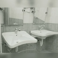 Lavabo Inclinación Neumática PRESTOSAN BASIC NEUMATICO CON GRIFO – PrestoEquip – 88703